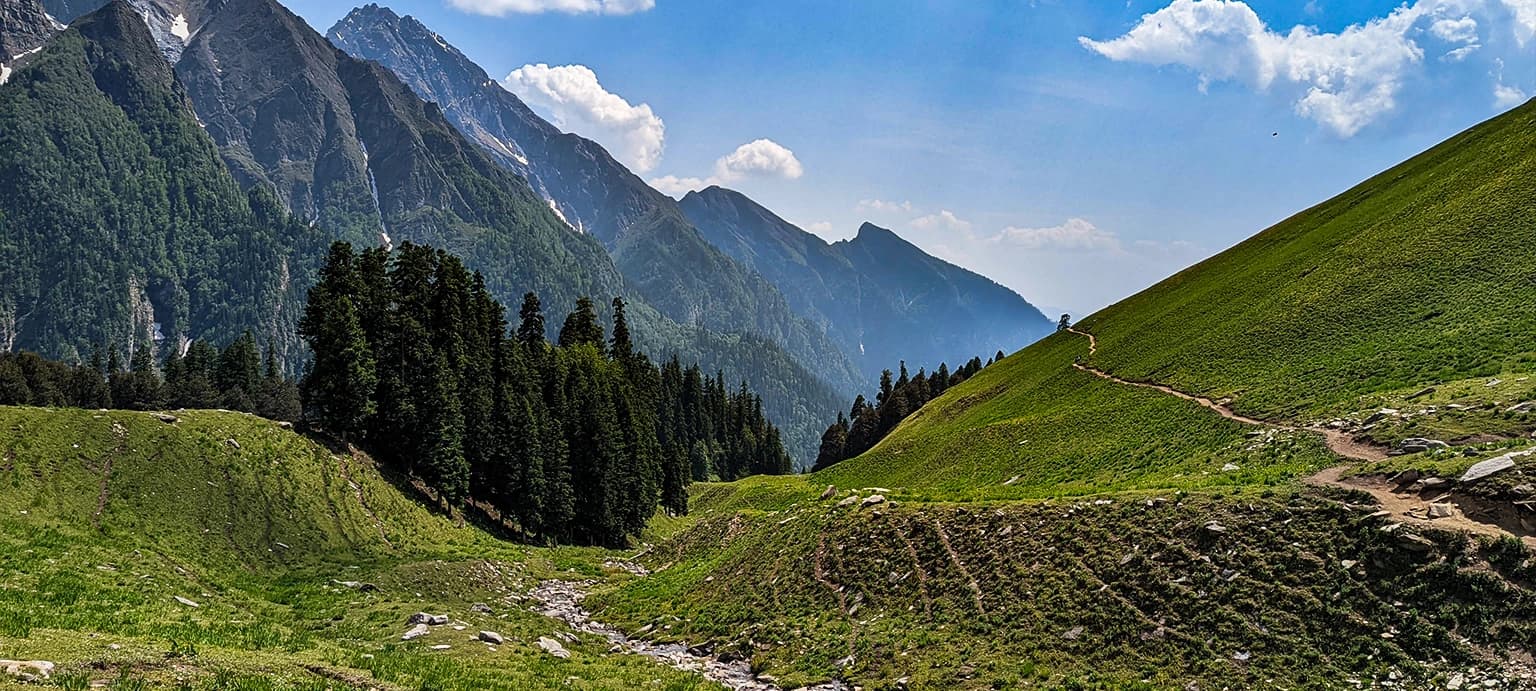 Buran Ghati Trek slide 4